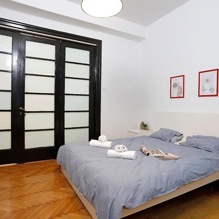Lovely Apartment With 2 Bedrooms Бухарест Экстерьер фото